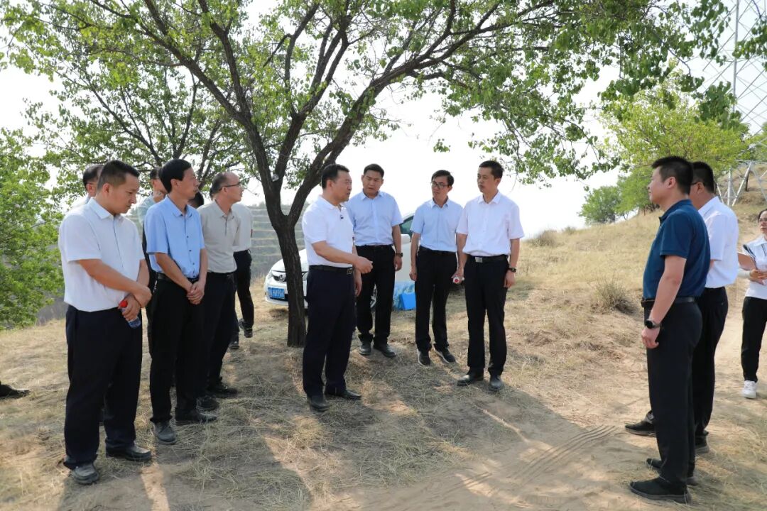 杨文慧王诚调研抗大遗址保护修复工作