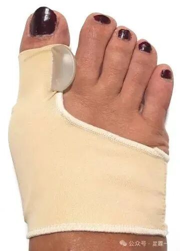 压舌板用纱布怎么包拇外翻｜术后压舌板敷料包扎技术_https://www.jmylbn.com_新闻资讯_第3张