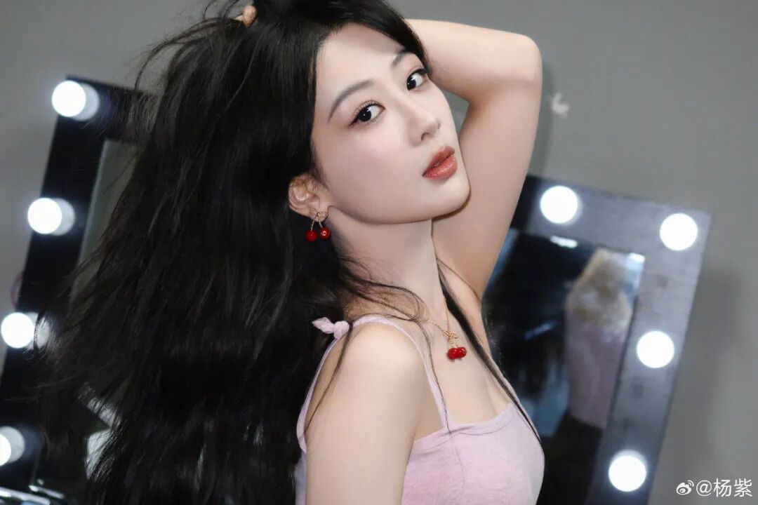 杨紫已经三次陪跑白玉兰