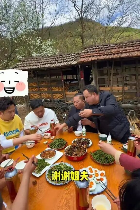 东北雨姐成名后，有哪些明星网红去过她家吃过饭、拍过视频？