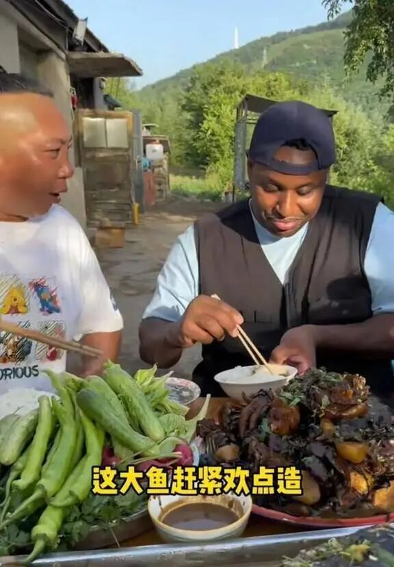 东北雨姐成名后，有哪些明星网红去过她家吃过饭、拍过视频？