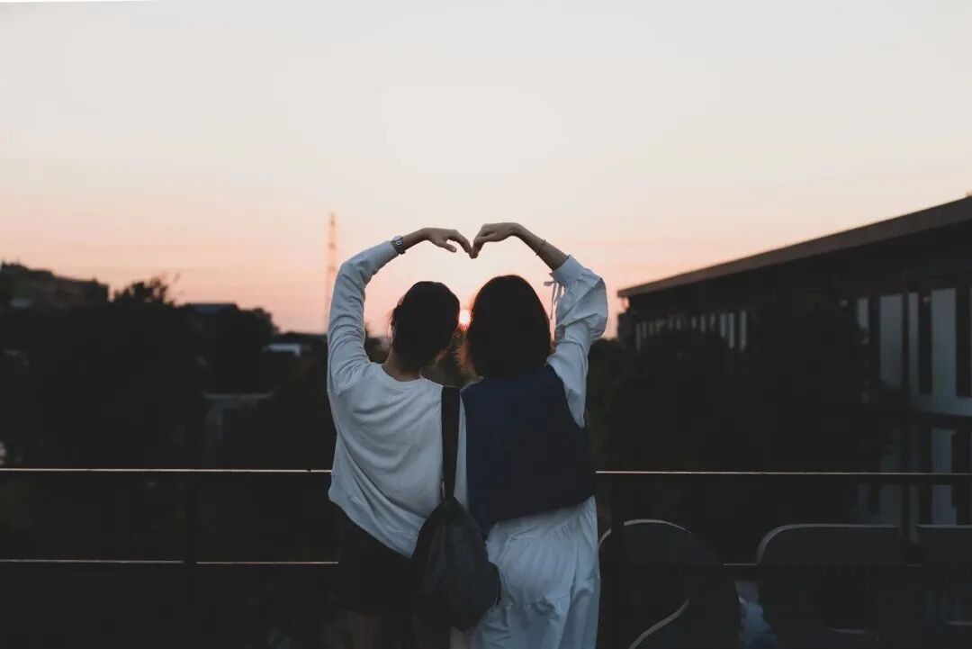 家庭电话 逆袭篇–糟糕的家庭环境下，一部电话链接的爱（励志好文）