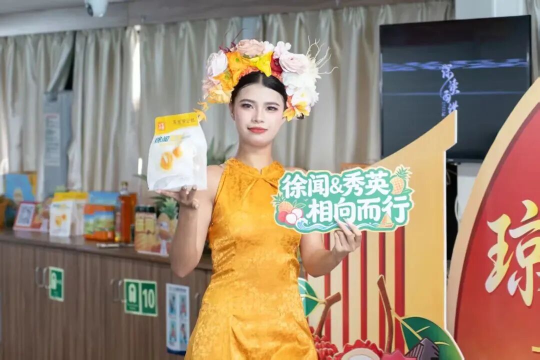“琼州海峡船声筒”宣讲活动如同一次次“带货现场”。陈明维 摄