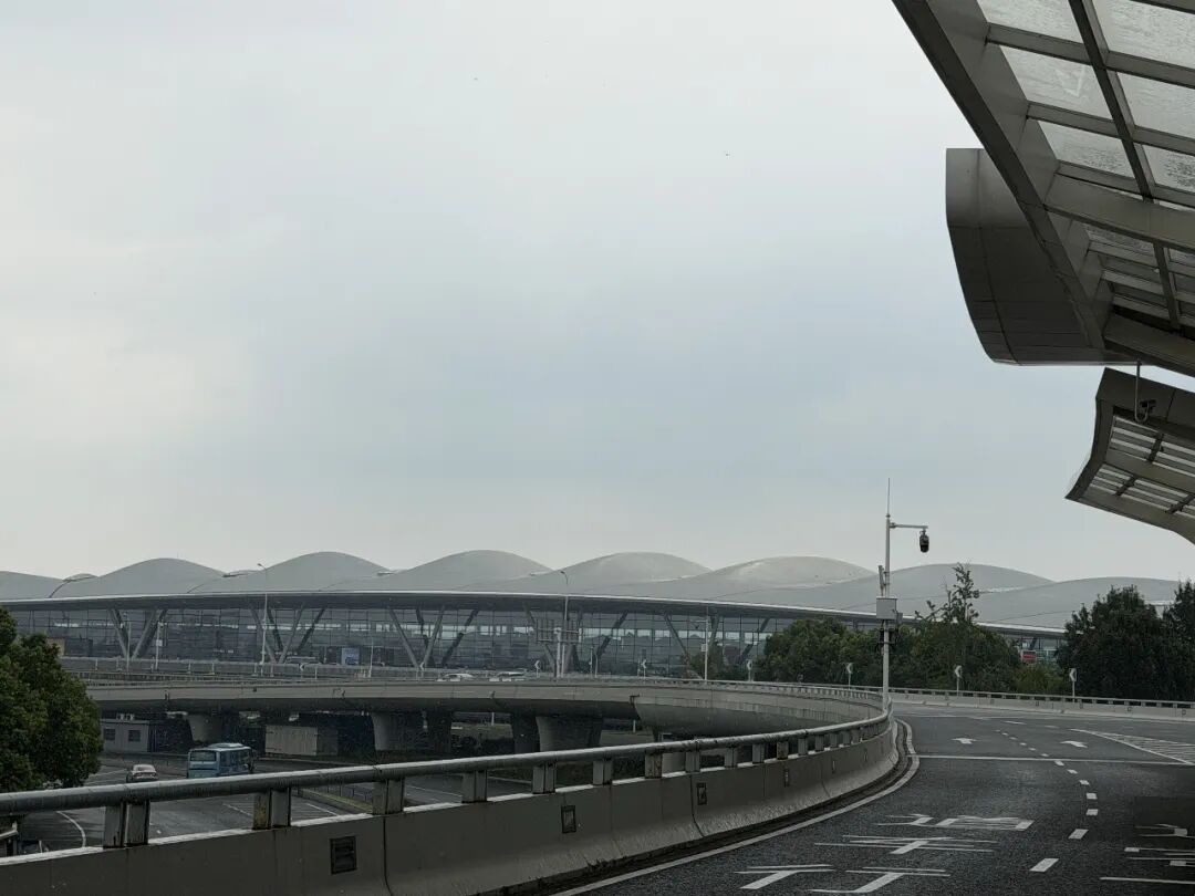 南京禄口机场T1 V8贵宾厅手工酸梅汤 机场贵宾室餐饮体验记