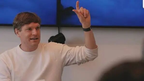 tbt to when we sat down with YC Partner Gustaf Alstromer. His take on  what's killing early-stage startups stuck with us ? A lot of founders have  never done sales. So they