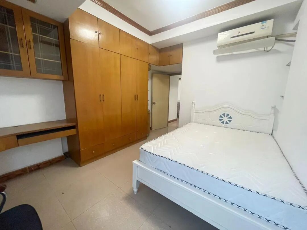 天河北二手房【华天国际广场】78平，总价470万！