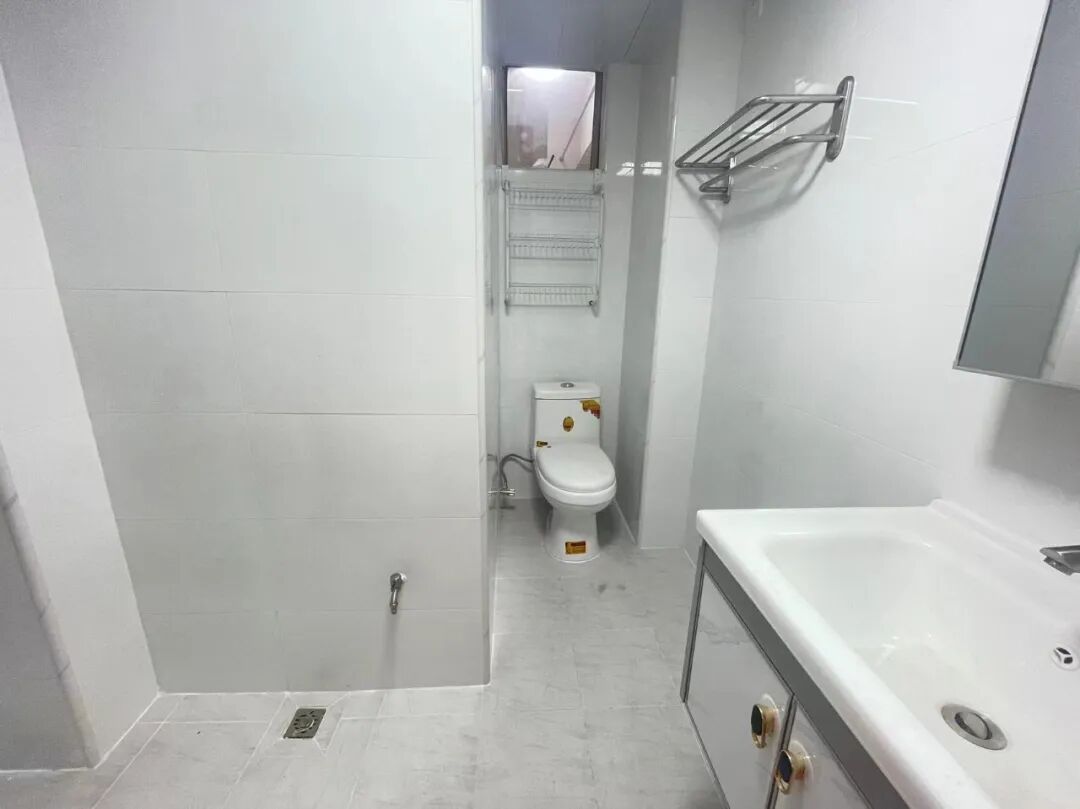 天河北二手房【华天国际广场】78平，总价470万！