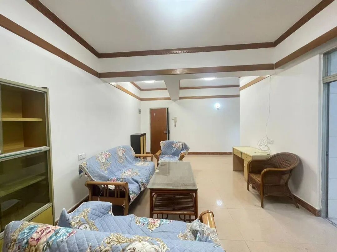 天河北二手房【华天国际广场】78平，总价470万！