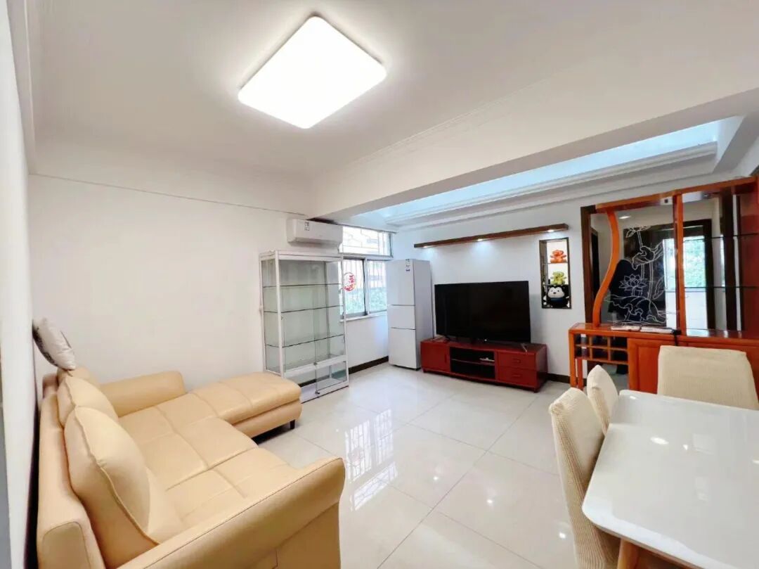 天河北二手房【金田花苑】80平，总价498万！