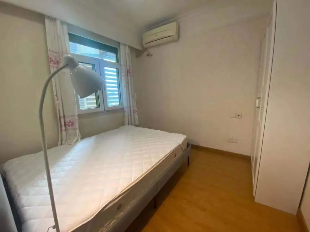 天河北二手房【银汇华庭】38平，总价320万！