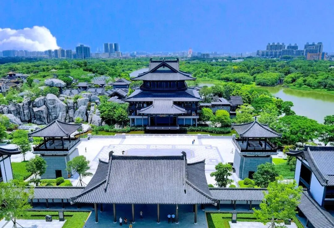 海珠新盘【广州地铁珑璟台】12月初入市135㎡~141㎡