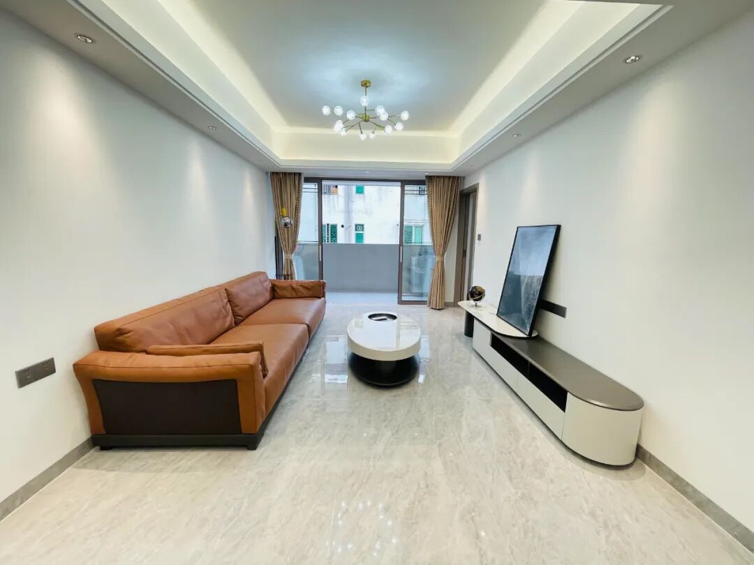 天河北二手房【润华大厦】109平，总价688万！