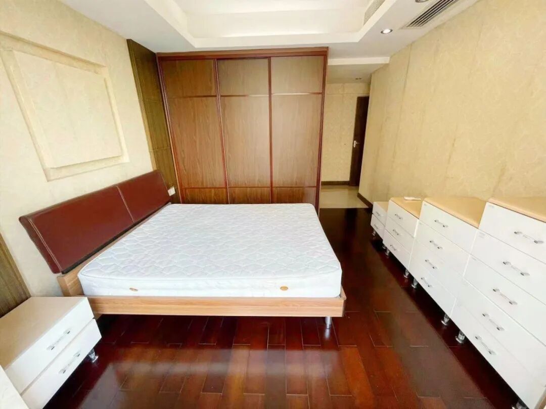 天河北二手房【伊顿18】122平，总价950万！