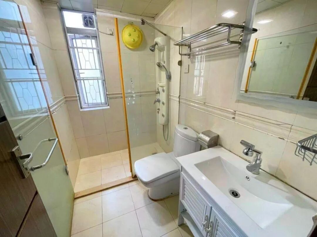 天河北二手房【伊顿18】122平，总价950万！