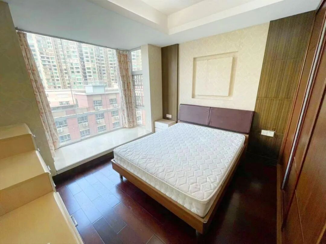 天河北二手房【伊顿18】122平，总价950万！