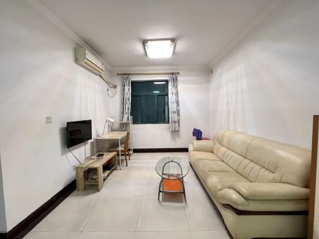 天河北二手房【金碧翡翠华庭】49平，总价300万！