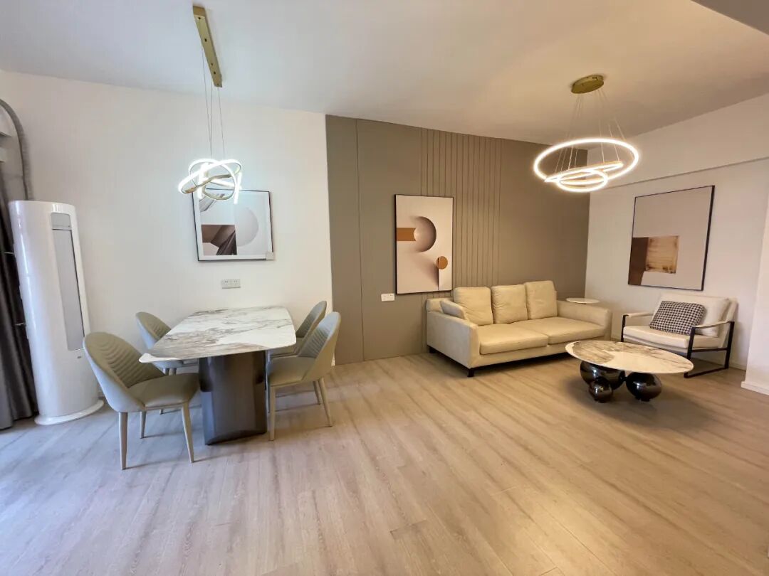 天河北二手房【贤人阁】82平，总价499万！