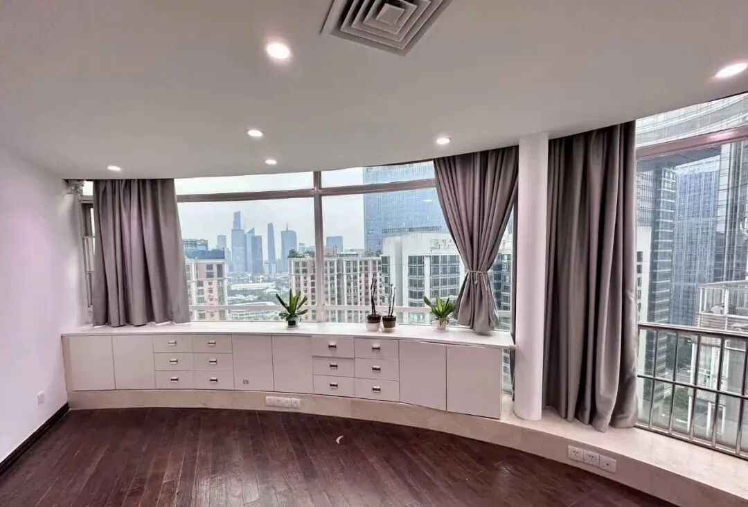 天河北二手房出售，中怡城市花园，235平，2480万！