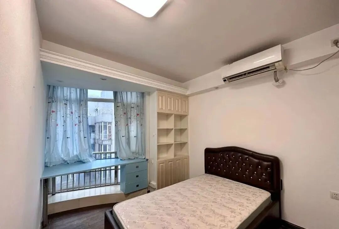 天河北二手房出售，中怡城市花园，235平，2480万！