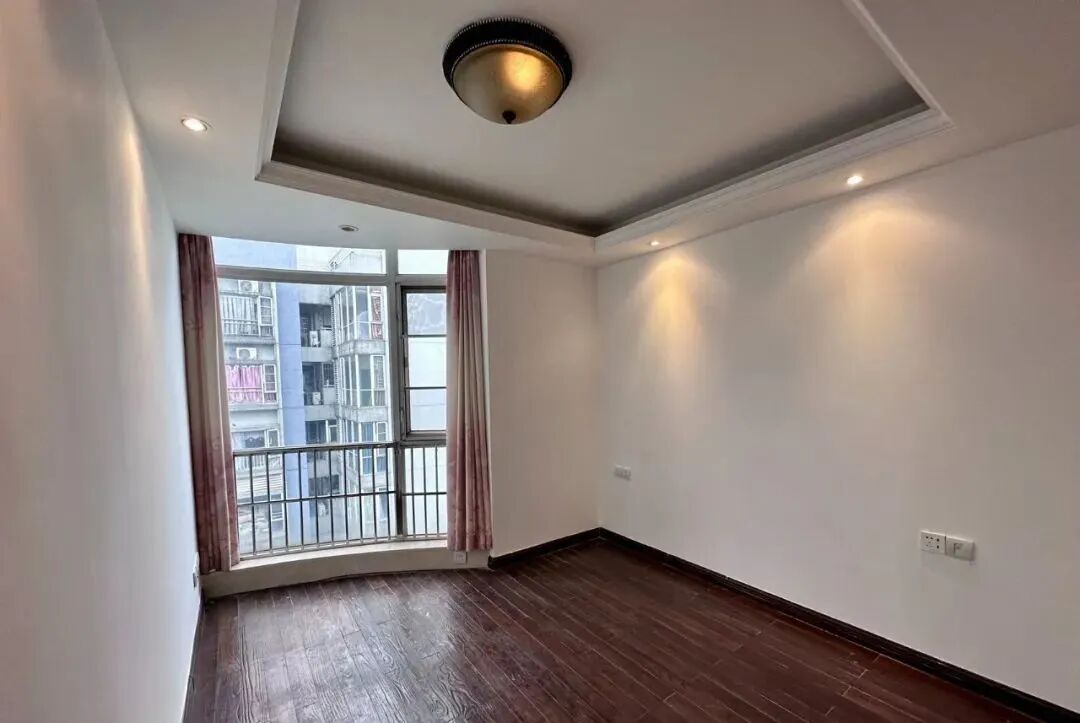 天河北二手房出售，中怡城市花园，235平，2480万！