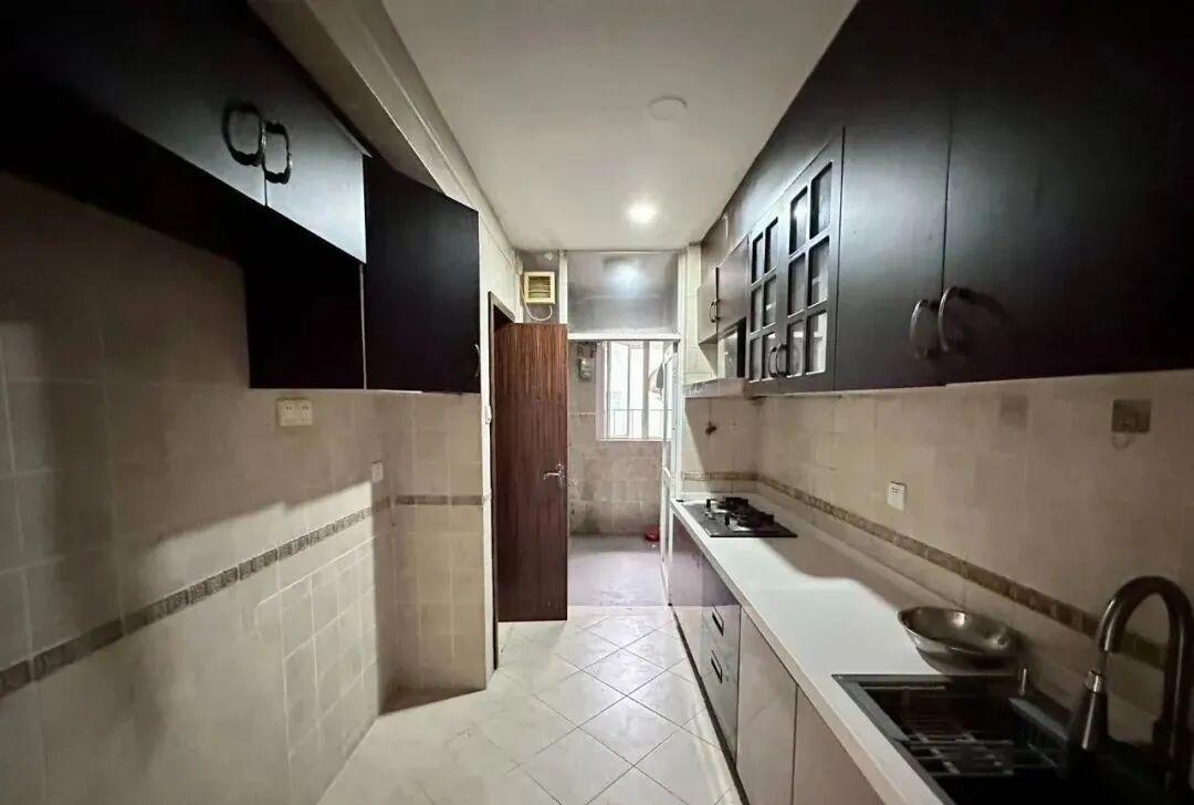 天河北二手房出售，中怡城市花园，235平，2480万！