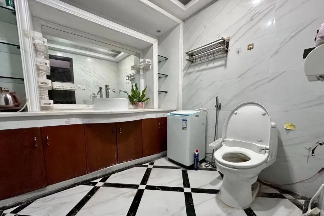 天河北二手房出售，中怡城市花园，235平，2480万！