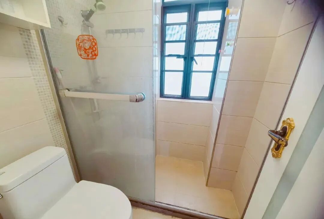 天河北二手房出售，紫荆小区电梯南向三房，急售！