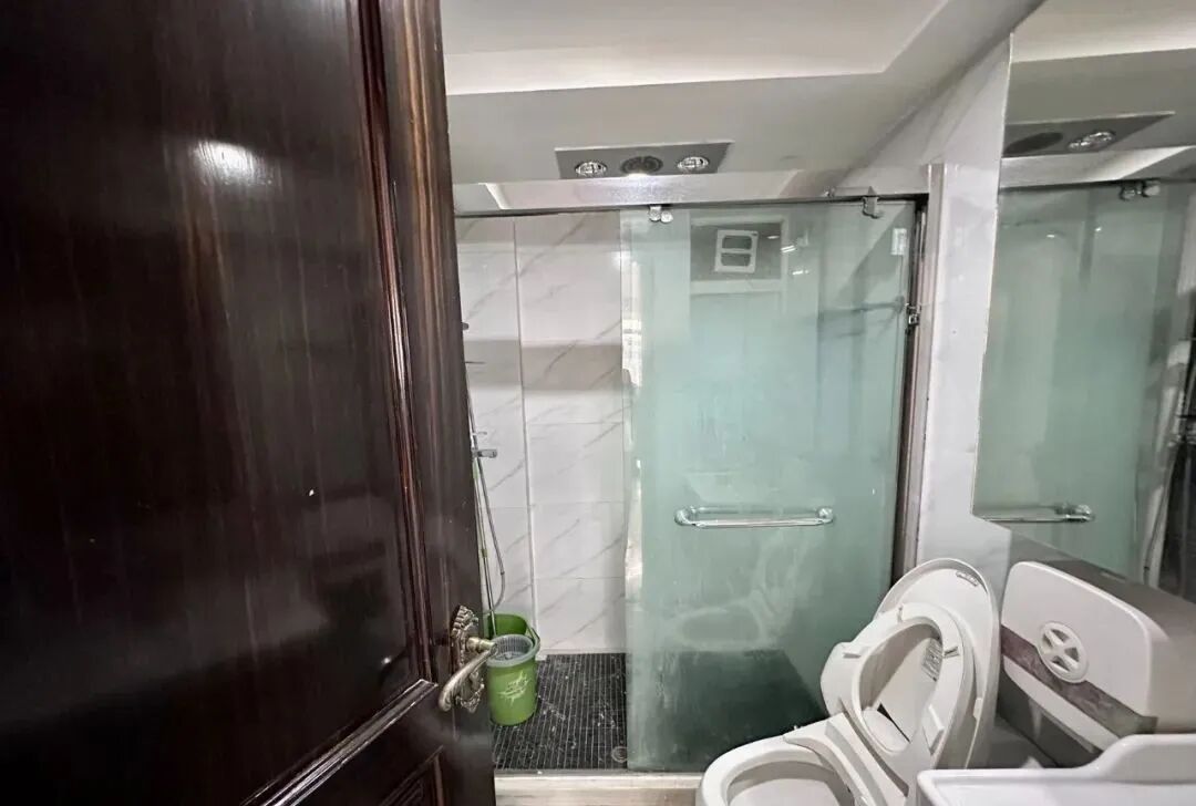 天河北二手房出售，中怡城市花园，235平，2480万！