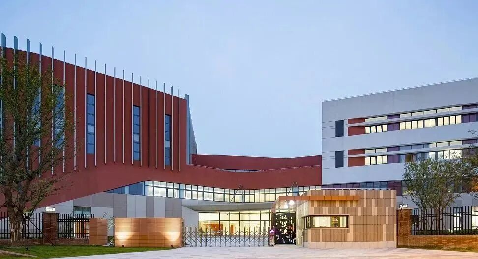 白云湖刚需地铁盘，总价232万买中建星光城!