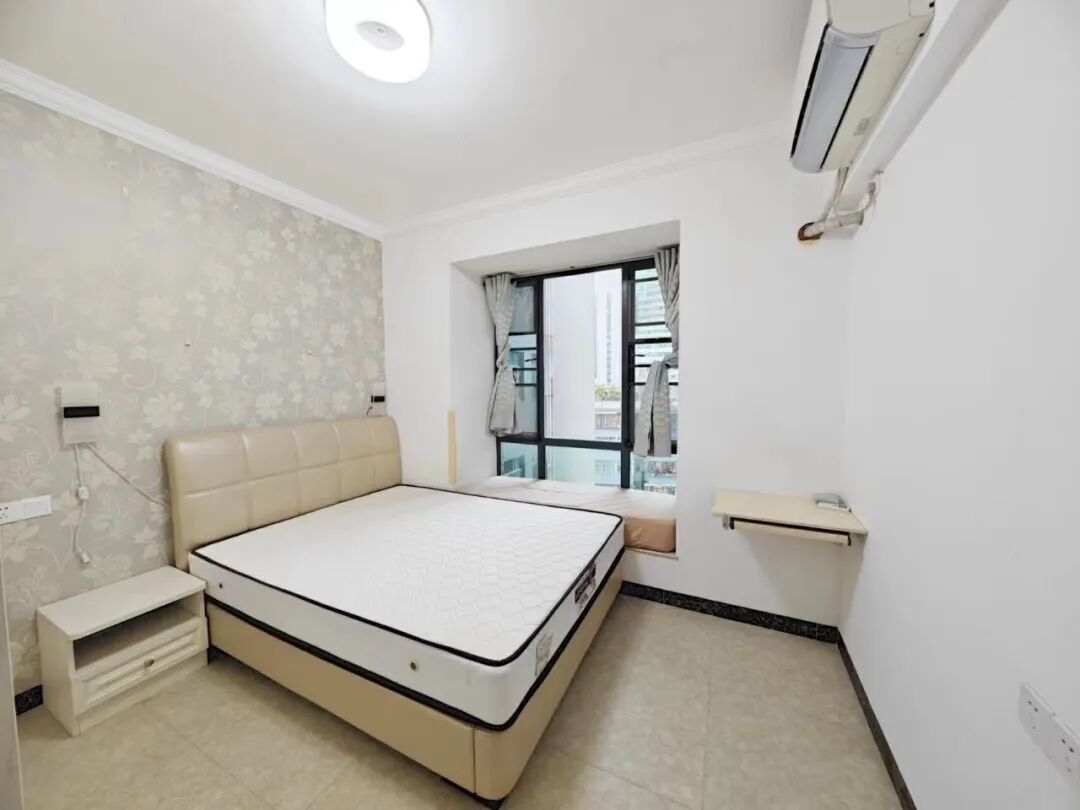 天河北二手房【金碧翡翠华庭】70平，总价560万！