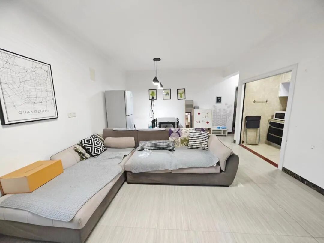 天河北二手房【金碧翡翠华庭】70平，总价560万！