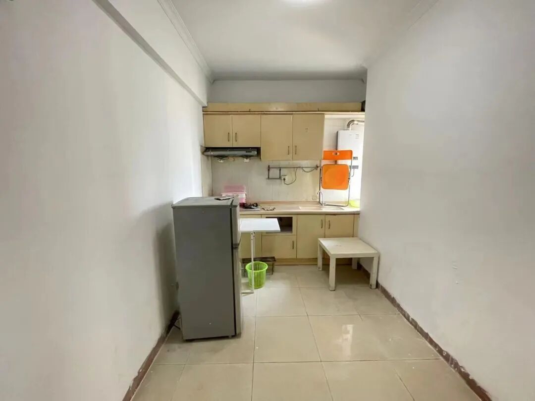 天河北二手房【鸿翔大厦】42平，总价320万！