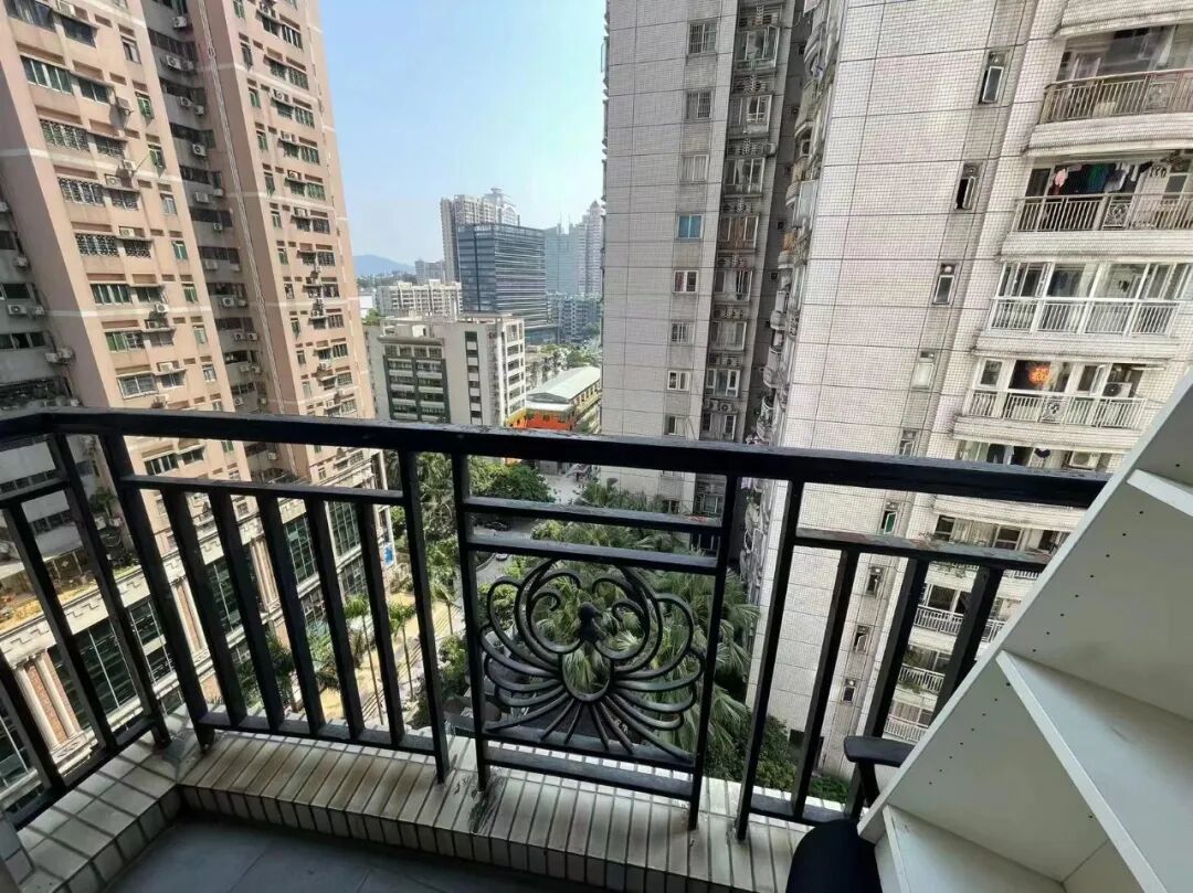 天河北二手房【鸿翔大厦】42平，总价320万！