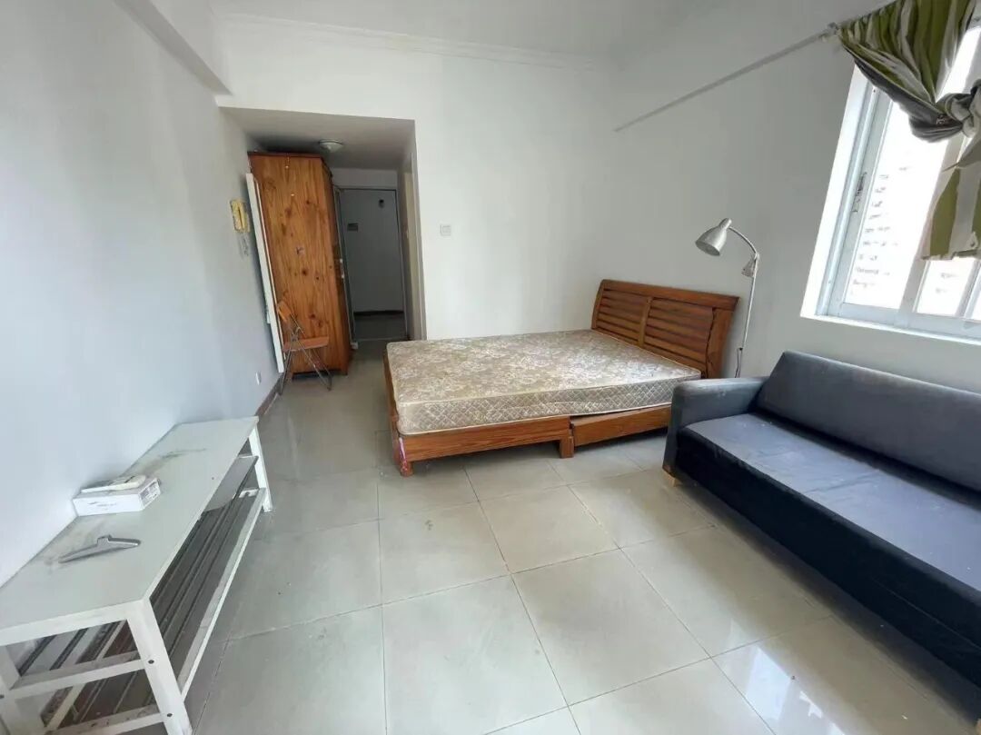 天河北二手房【鸿翔大厦】42平，总价320万！