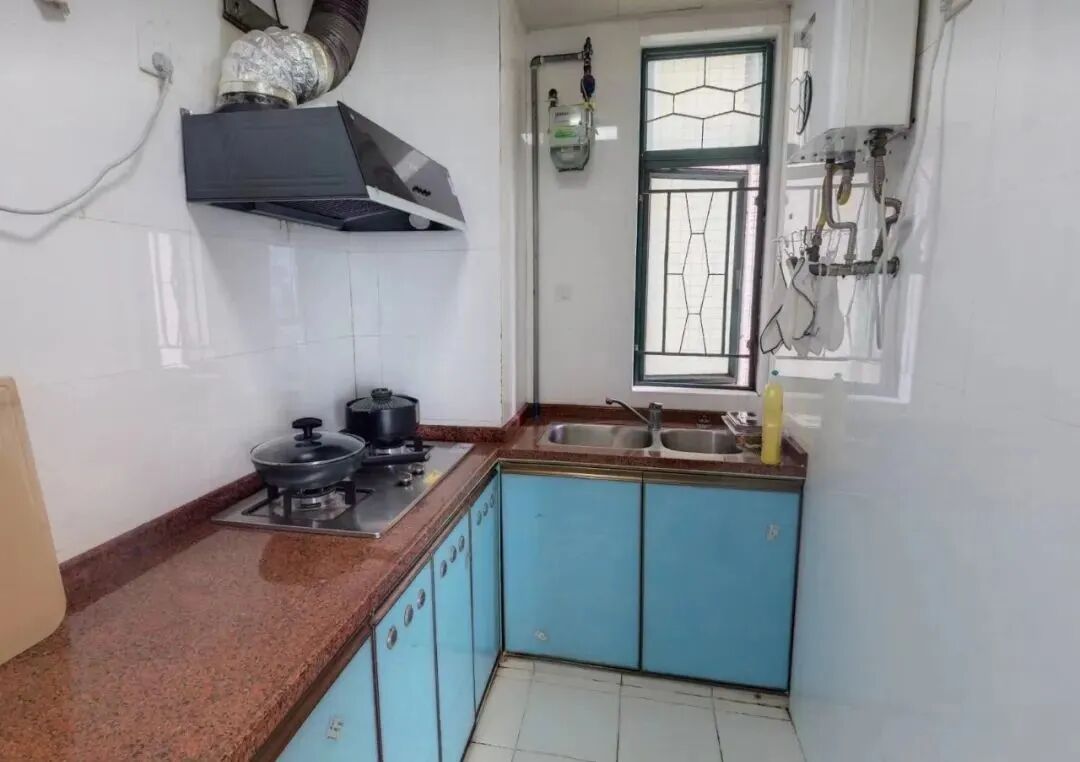 天河北二手房【金碧翡翠华庭】67平，总价430万！