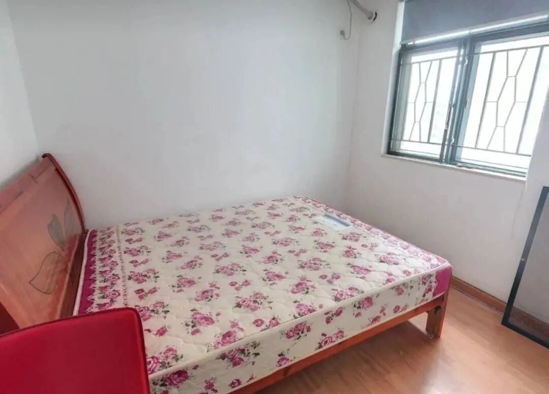 天河北二手房【金碧翡翠华庭】67平，总价430万！