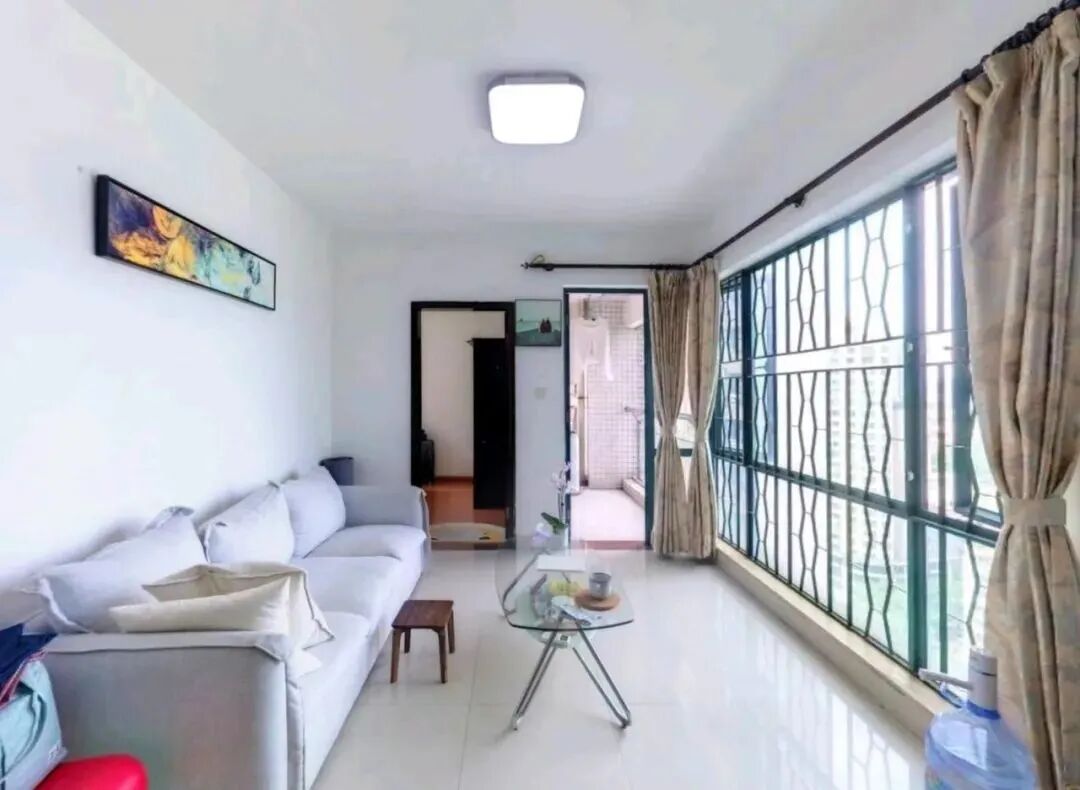 天河北二手房【金碧翡翠华庭】67平，总价430万！