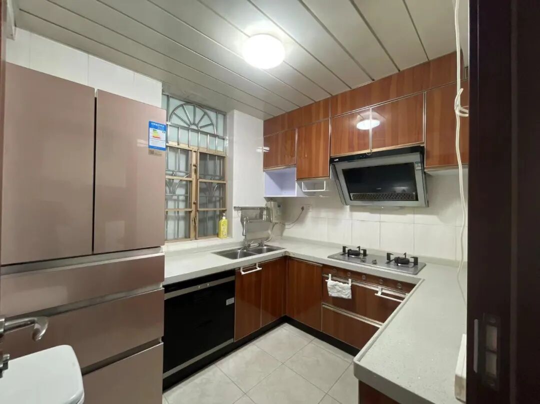 天河北二手房【帝景苑】122平，总价980万！