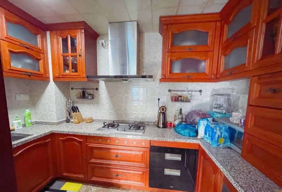 天河北二手房出售，富力天河华庭，低于高峰期成交价五百万