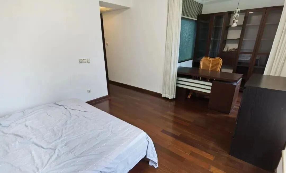 天河北二手房【伊顿18】203平，总价1500多万！