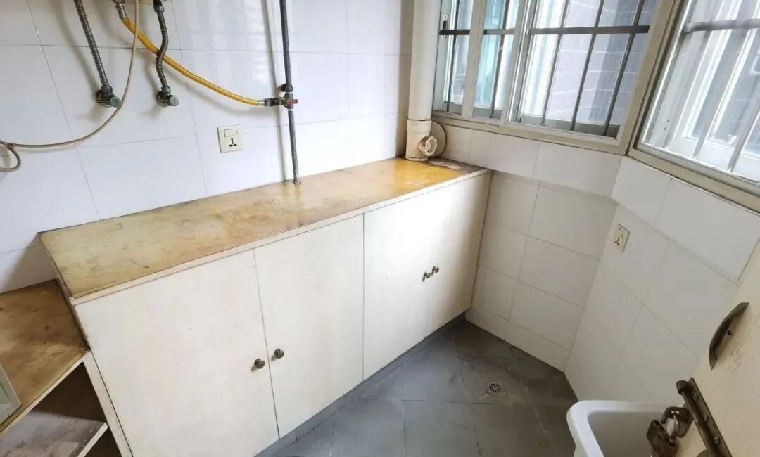 天河北二手房【伊顿18】203平，总价1500多万！