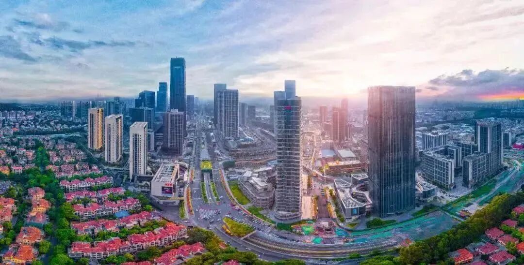 番禺越秀万博瑞麓府126-250㎡大平层，单价4.6万起!