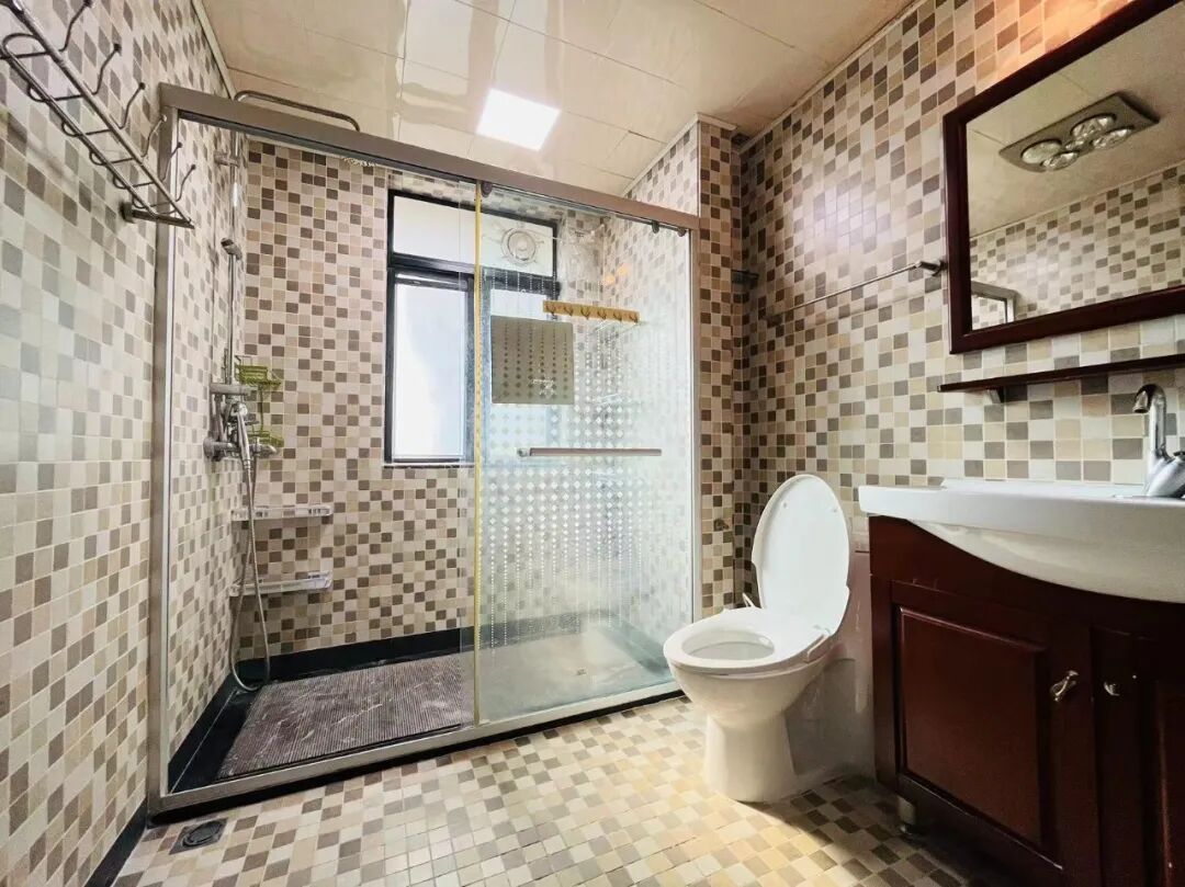 天河北二手房【芳草园】126平，总价1280万！