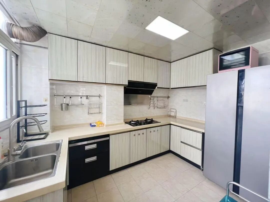 天河北二手房【龙口东小区】86平，总价400万！