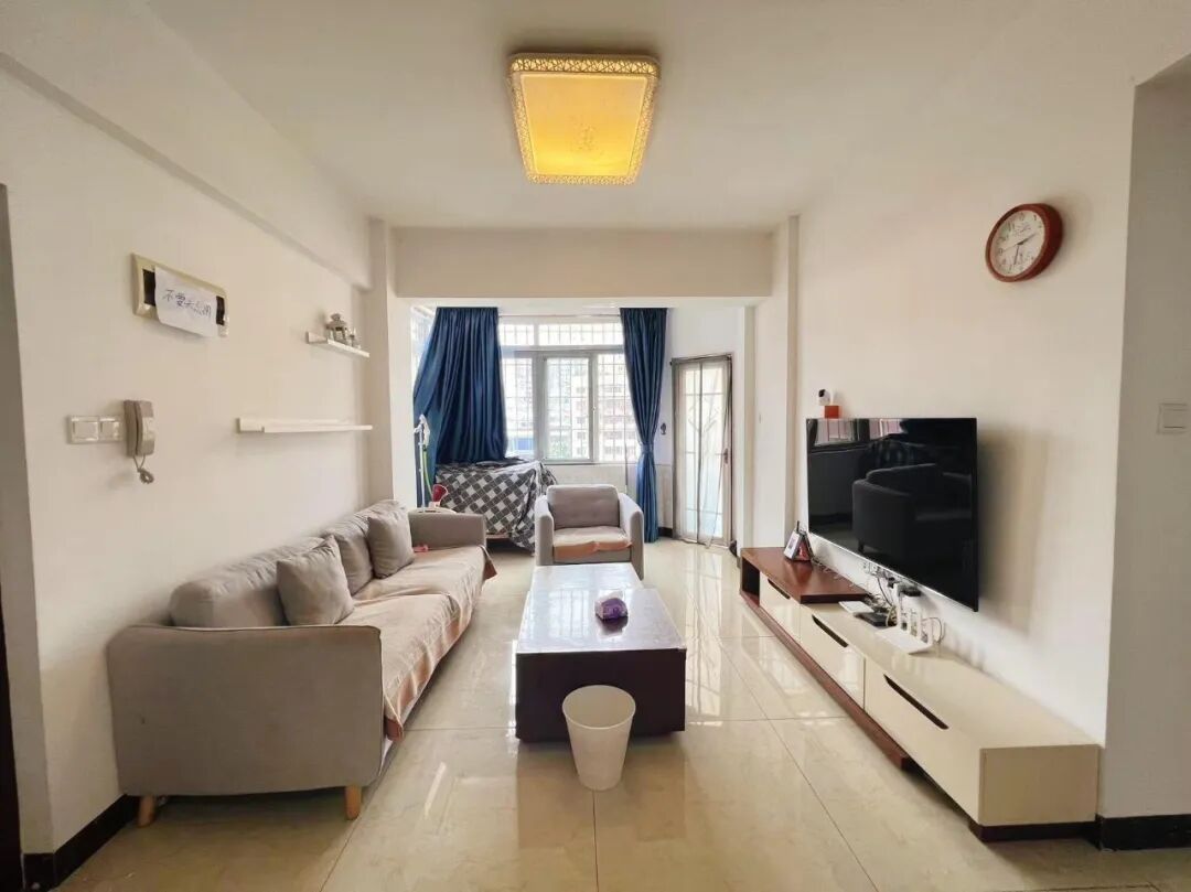 天河北二手房【龙口东小区】86平，总价400万！