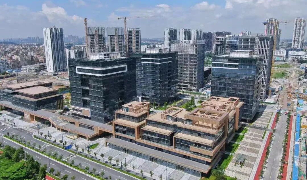 白云云湖花城适合哪些人购买？