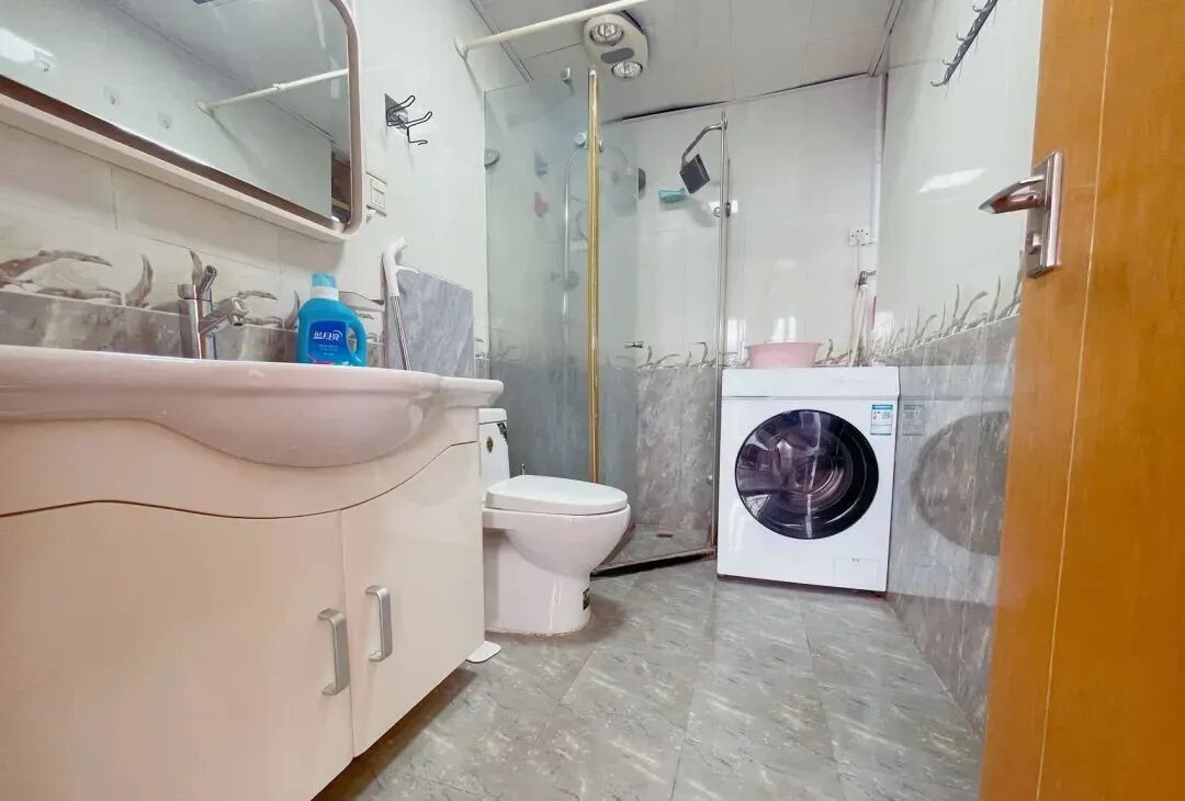 天河北二手房出售，中怡城市花园，68平，620万！