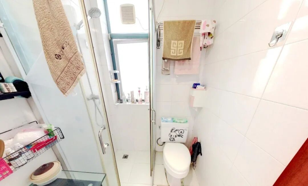 天河北二手房【金碧翡翠华庭】69平，总价530万！