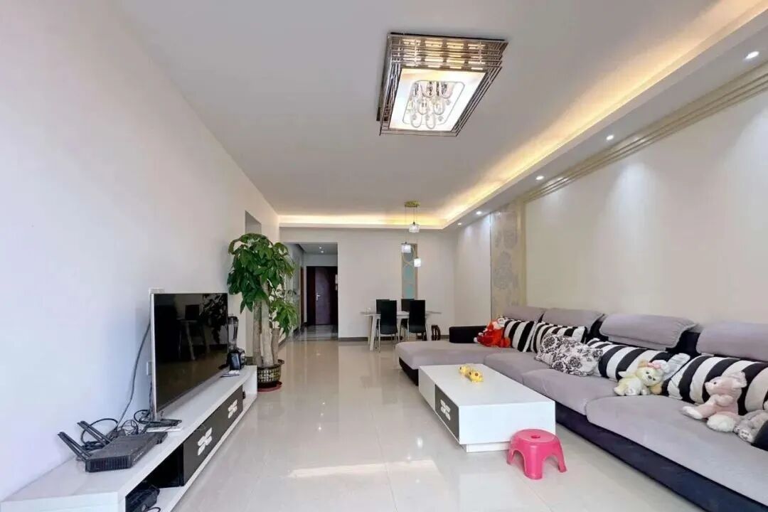 天河北二手房【芳草园】127平，总价1100多万！