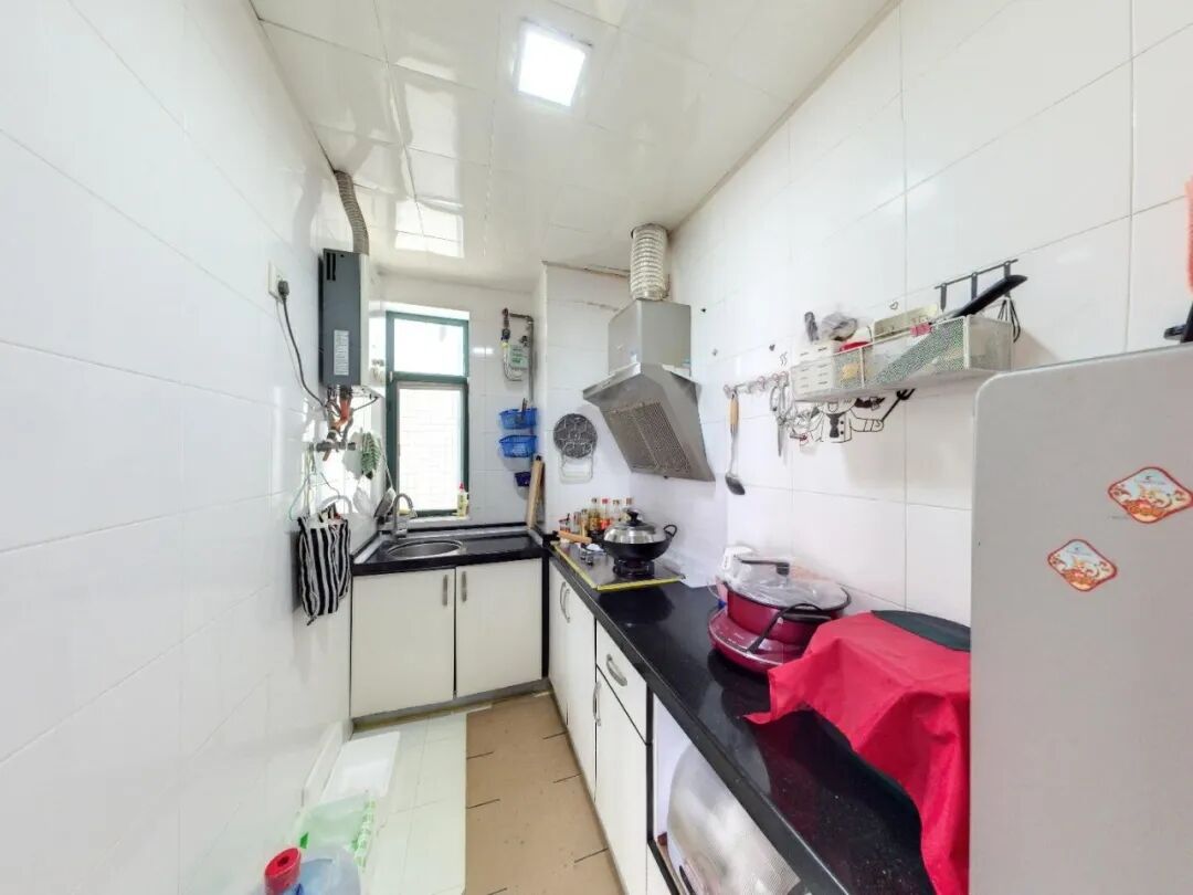 天河北二手房【金碧翡翠华庭】69平，总价530万！